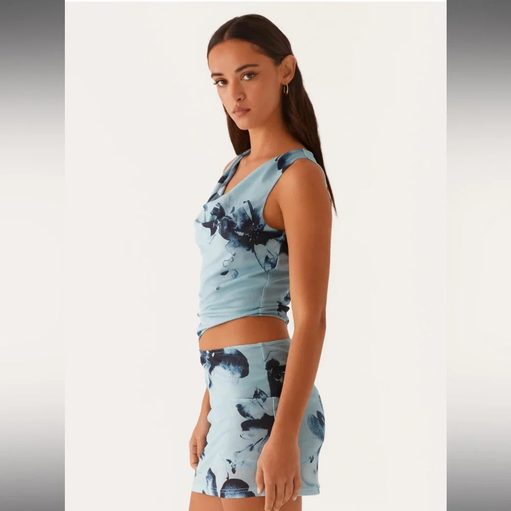 Peppermayo Exclusive - Nicola Mini Dress - Blue Black Floral, NWT size 4 - Picture 2 of 8